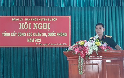 Thượng tá Hoàng Công Tú - Chỉ huy trưởng mẫu mực