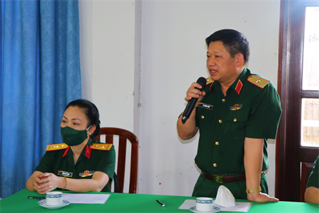 Cục Tuyên huấn làm việc với Đoàn Văn công Quân khu 7