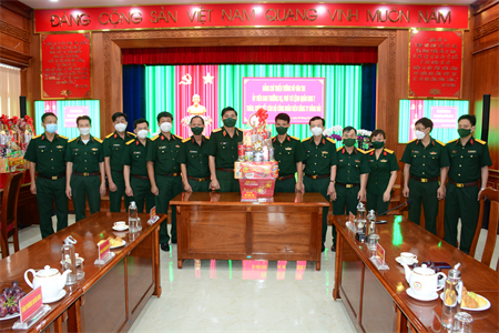 Thiếu tướng Võ Văn Thi thăm chúc tết Công ty Công ty Tây Nam và Đông Hải