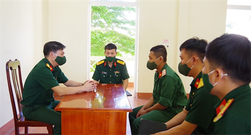 Lữ đoàn 596: Công tác tư tưởng phải đi trước một bước