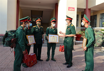 Tỉnh Đồng Nai tiễn quân nhân hoàn thành nghĩa vụ quân sự trở về địa phương