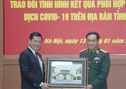 Quân ủy Trung ương, Bộ Quốc phòng và Tỉnh ủy Đồng Nai trao đổi kết quả phối hợp phòng, chống dịch