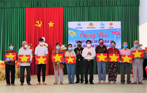 Chương trình “Xuân Biên phòng - ấm lòng quân dân” tại tỉnh Bình Thuận