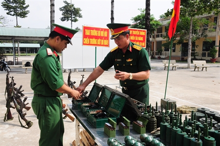 ​TRƯỜNG QUÂN SỰ QUÂN KHU 7:
Sẵn sàng đón nhận nữ tân binh