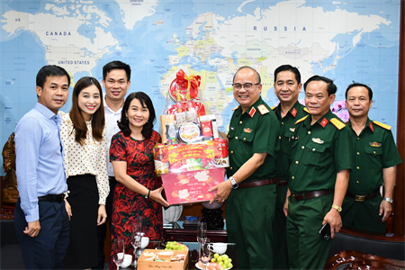 Bộ Tư lệnh Quân khu 7 chúc Tết Ngân hàng Quân đội và Tập đoàn Công nghiệp – Viễn thông Quân đội