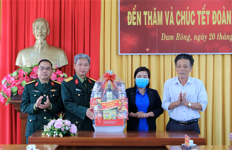Lãnh đạo tỉnh Lâm Đồng thăm, chúc Tết Đoàn Kinh tế - Quốc phòng Lâm Đồng