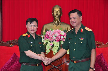 Lãnh đạo Tập đoàn Công nghiệp Viễn thông Quân đội chúc Tết Bộ Tư lệnh Quân khu 7