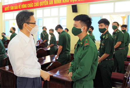 Phó Thủ tướng Vũ Đức Đam thăm, chúc Tết Bộ đội Biên phòng tỉnh Bình Thuận