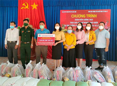 Ấm áp nghĩa tình quân dân