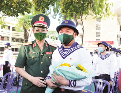 Ngày xuân ngày hội tòng quân