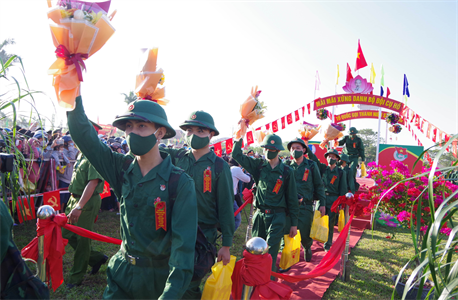 Tỉnh Bình Thuận hoàn thành giao quân năm 2022