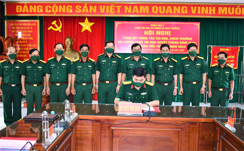 Khối thi đua Sư đoàn và Nhà trường ký kết giao ước thi đua năm 2022