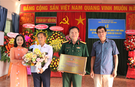 Bệnh viện Quân dân y miền Đông đón nhận chứng chỉ ISO 15189:2012
