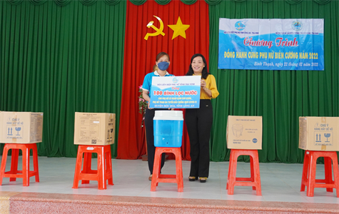 Đồng hành cùng phụ nữ biên cương