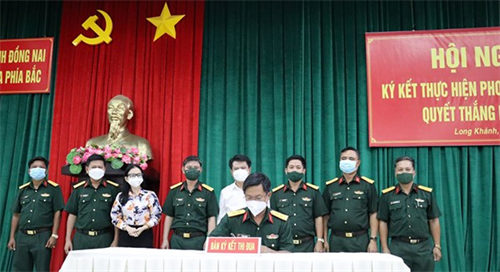 Cụm thi đua phía Bắc Bộ CHQS tỉnh Đồng Nai ký kết giao ước thi đua năm 2022