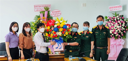 Bộ CHQS tỉnh Bà Rịa-Vũng Tàu thăm, chúc mừng ngày Thầy thuốc Việt Nam