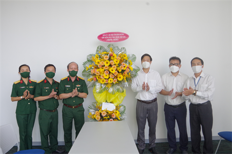 Bộ CHQS tỉnh Bình Dương thăm, chúc mừng ngày Thầy thuốc Việt Nam