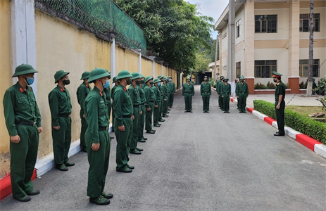Những ngày đầu trong quân ngũ của chiến sĩ mới Trung đoàn Gia Định