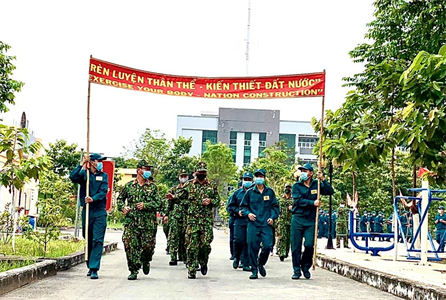 LLVT huyện Bình Chánh tổ chức Ngày chạy thể thao quân sự