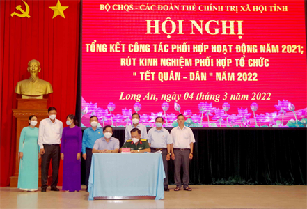 Bộ CHQS tỉnh ký kết phối hợp các đoàn thể chính trị - xã hội và Hội Chữ thập đỏ năm 2022