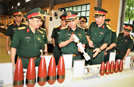 Khắc phục biểu hiện “mệnh lệnh hóa” trong quản lý bộ đội