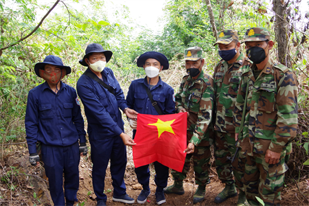 Thu thập nguồn tin, kiên trì tìm kiếm hài cốt liệt sĩ