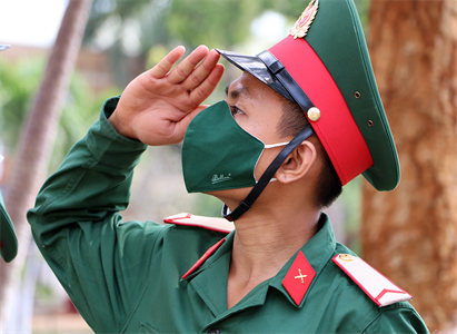 Một ngày huấn luyện của chiến sĩ mới