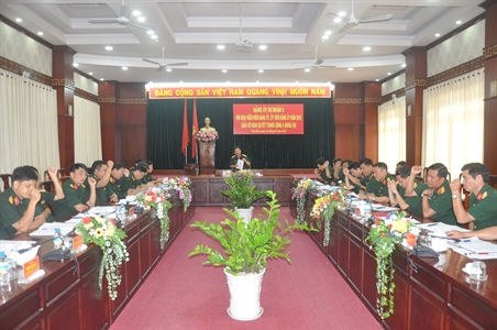 Đảng ủy Sư đoàn 5 kiểm điểm theo Nghị quyết Trung ương 4 (khóa XII)