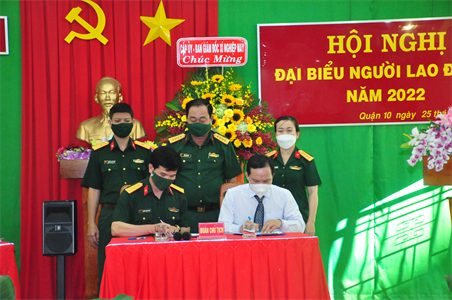 Xí nghiệp May, Cục Hậu cần Quân khu ký kết thỏa ước lao động năm 2022