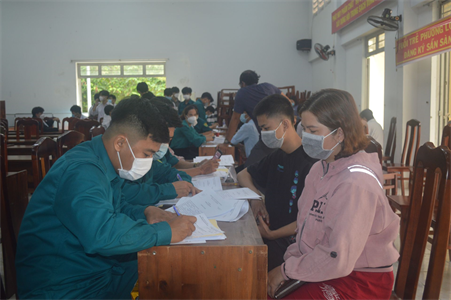 Thị xã Hòa Thành, tỉnh Tây Ninh đăng ký nghĩa vụ quân sự