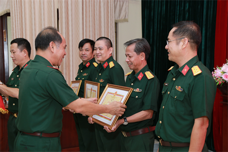 Cục Chính trị Quân khu tổ chức hội nghị quân chính quý I năm 2022