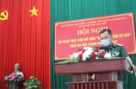 Thành phố Thủ Dầu Một, tỉnh Bình Dương tập huấn thực hiện mô hình “Dân quân nắm hộ dân”