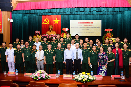 Báo Quân đội Nhân dân họp mặt truyền thống kỷ niệm 45 năm ngày thành lập Ban đại diện tại TP.HCM