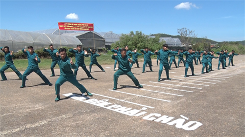 Thành phố Đà Lạt hội thao trung đội dân quân cơ động