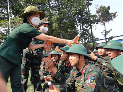 Sư đoàn 317 thực hiện Chương trình “Đồng hành cùng phụ nữ biên cương”