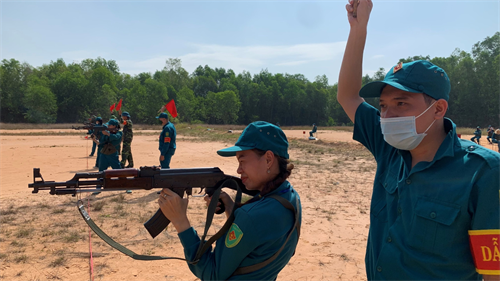 Quận 1 bắn đạn thật trong Hội thao quốc phòng năm 2022
