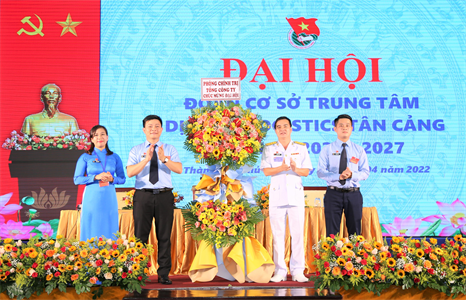 Tuổi trẻ Trung tâm dịch vụ Logistics Tân Cảng “Đoàn kết, tiên phong, trí tuệ, chuyên nghiệp, quyết thắng”