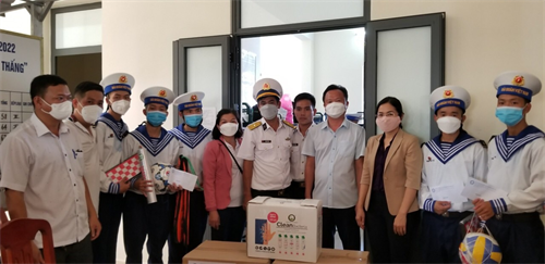 Tỉnh Bình Dương tổ chức nhiều đoàn thăm chiến sĩ mới nhập ngũ năm 2022