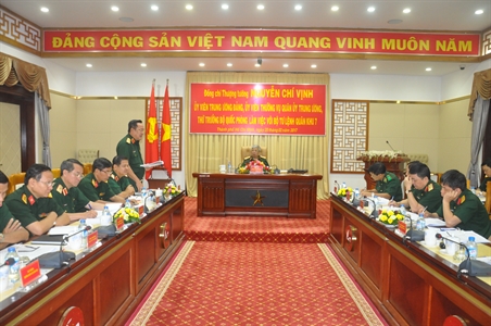 ​Đoàn công tác Bộ Quốc phòng làm việc với Quân khu 7