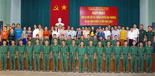Tỉnh Bình Thuận gặp mặt địa phương, gia đình chiến sĩ mới