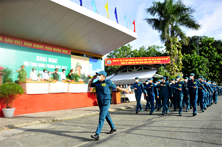 Hơn 1.300 cán bộ, chiến sĩ LLVT Quận 4 tham gia khai mạc Hội thao Quốc phòng