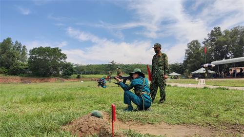 Huyện Bàu Bàng khai mạc Hội thao Quân sự – Quốc phòng và Trung đội dân quân cơ động