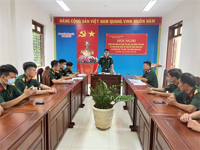 “Tự soi, tự sửa”  để phát huy phẩm chất Bộ đội Cụ Hồ