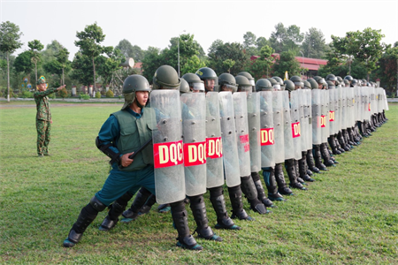 Phát huy truyền thống anh hùng, xây dựng LLVT Đồng Nai vững mạnh