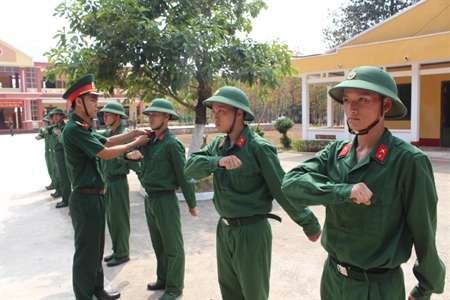 Những câu chuyện ngày đầu nhập ngũ