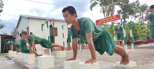 Trung đoàn 271 thúc đẩy phong trào luyện tập thể dục thể thao từ bãi thể lực