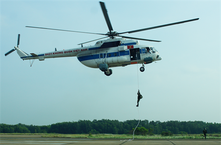 Trinh sát đặc nhiệm: Bí mật bất ngờ, luồn sâu đánh giỏi