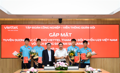 Tuyên dương 4 cầu thủ Viettel đoạt Huy chương Vàng cùng đội tuyển bóng đá nam tại Sea Games 31