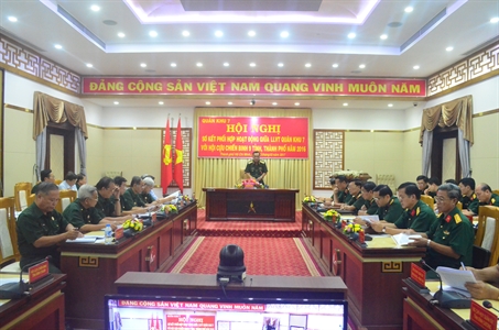 Bộ Tư lệnh Quân khu 7: Sơ kết phối hợp hoạt động giữa lực lượng vũ trang Quân khu với Hội Cựu chiến binh 9 tỉnh, thành phố năm 2016.