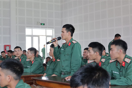 Trung đoàn 994, tỉnh Lâm Đồng tổ chức diễn đàn “Đoàn kết - kỷ cương - yêu thương đồng chí, đồng đội”